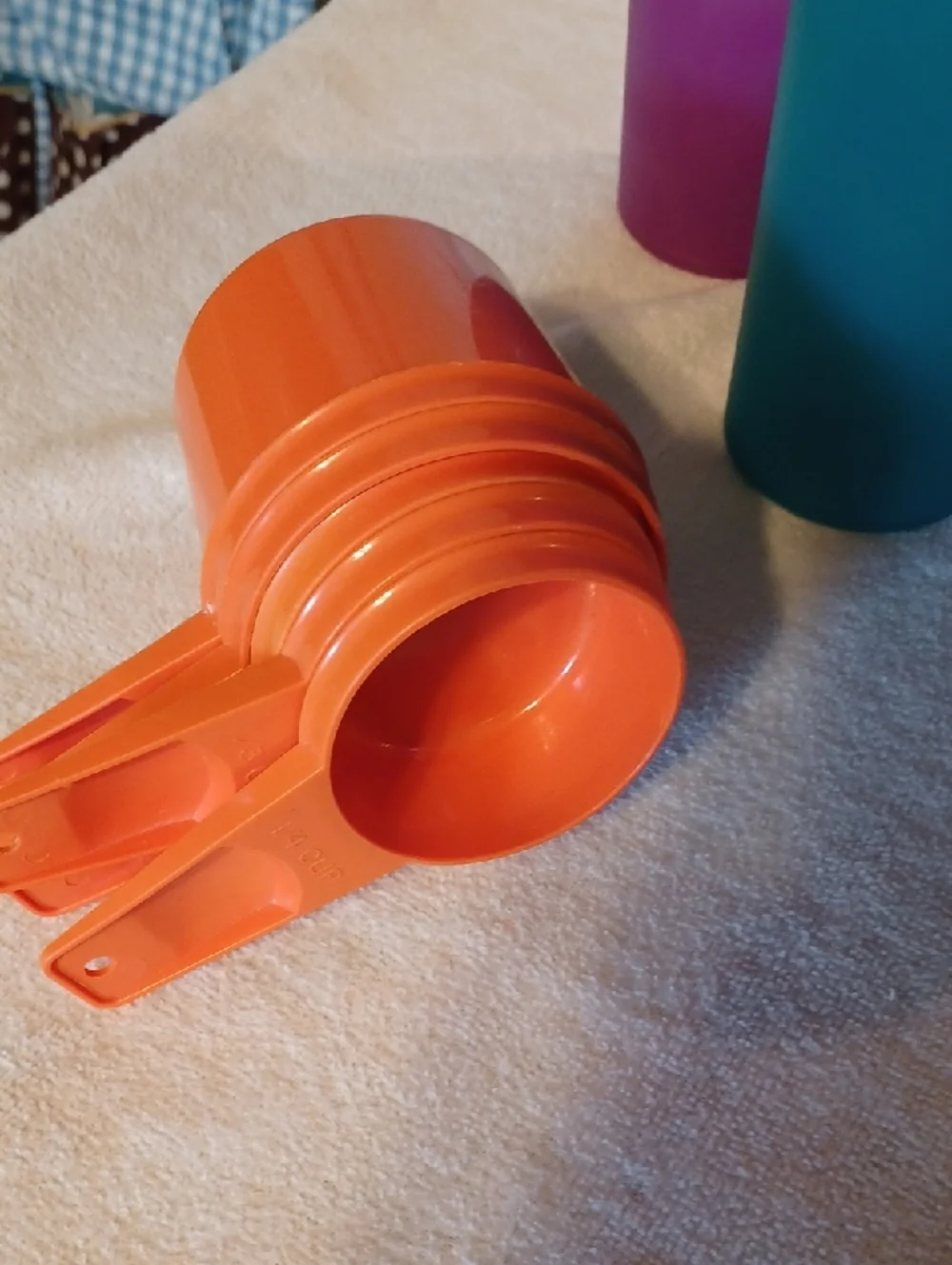 Tupperware Colorful Plastic Tumblers Set with Orange Measuring Cups